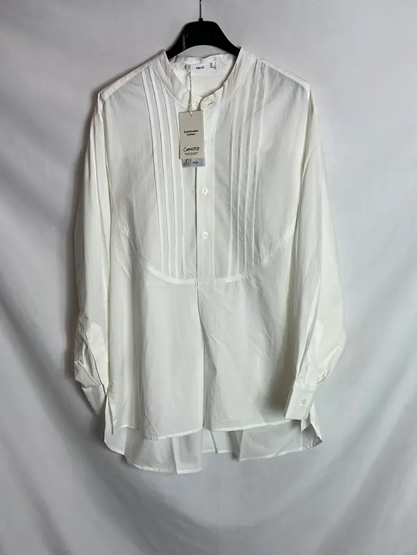 MANGO. Blusa color crudo oversized . T S