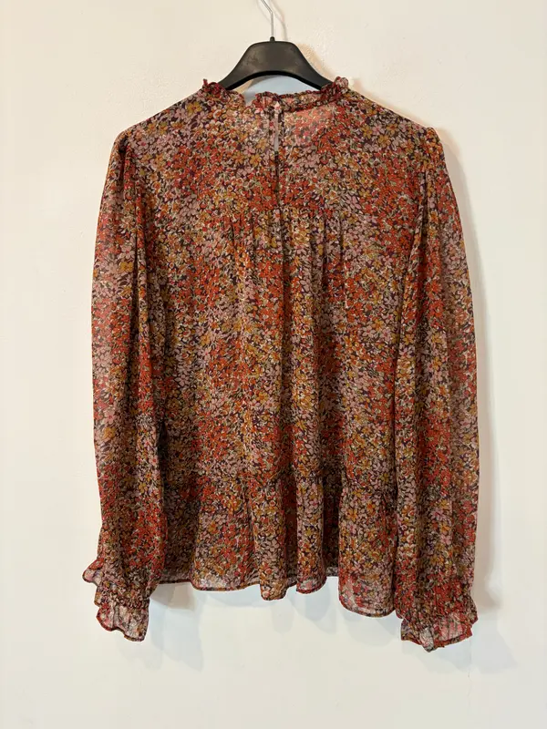 MANGO. Blusa flores detalle fruncido