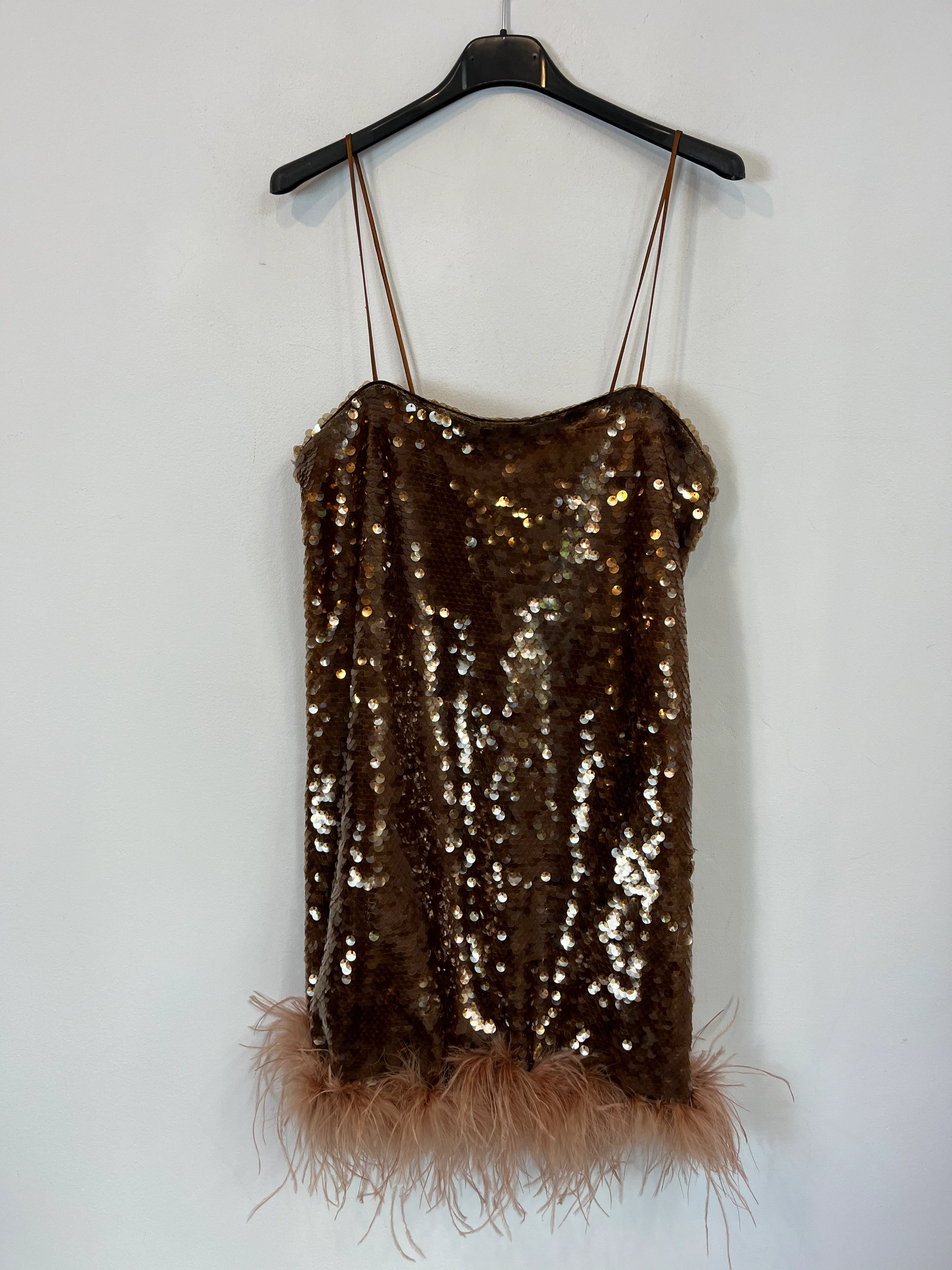 MANGO CAPSULA. Vestido lentejuelas con guantes. T.S