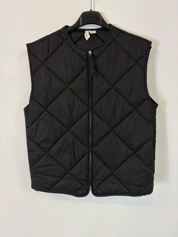 MANGO. Chaleco acolchado negro. T XS