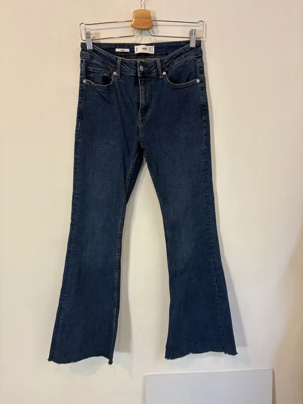MANGO. Denim elástico flare