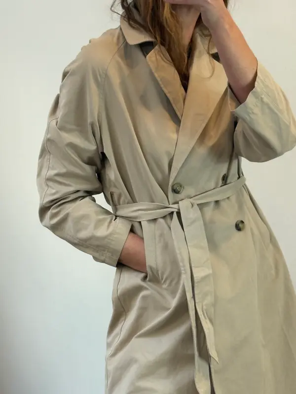MANGO. Gabardina beige 3/4