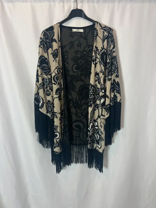 MANGO . kimono flores flecos. TU