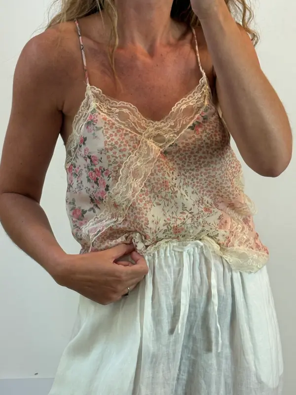 MANGO. Top lencero estampado