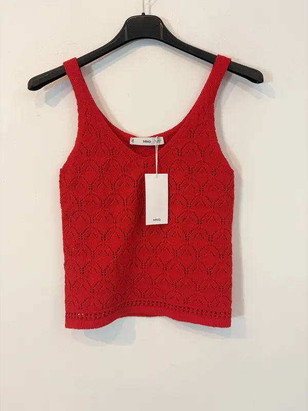 MANGO. Top rojo punto elástico. T XS