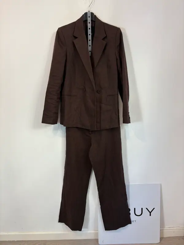 MANGO.  Traje de chaqueta lino marrón