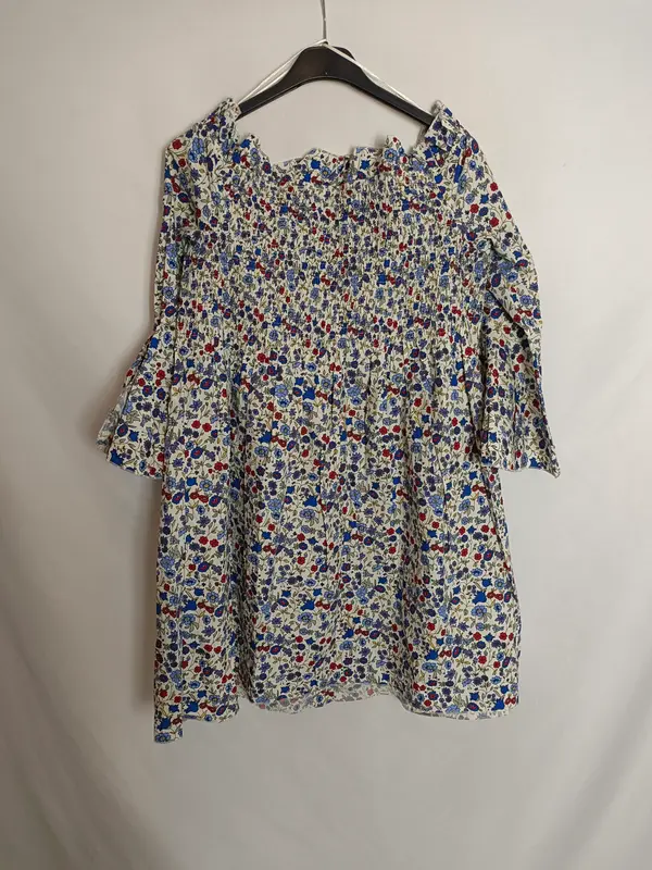 MANGO. Vestido corto flores T.m