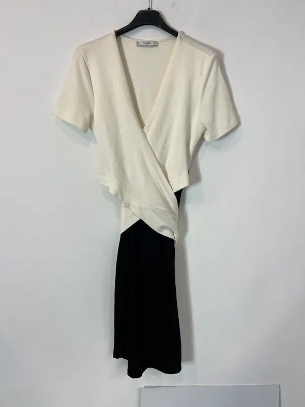 MANGO. Vestido midi bicolor. T S
