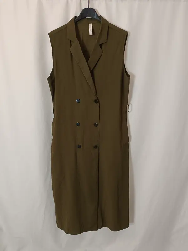 MANGO. Vestido midi verde cruzado T.l