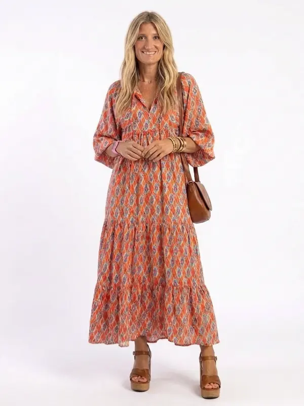 Mara™ | Vestido Midi Geométrico con Cuello en V y Volantes