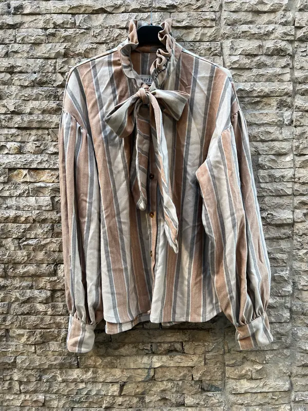 MARAVÌC. Blusa rayas beige lazada