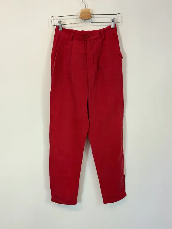 MARZI GENESI. Pantalón rojo fluido pinzas