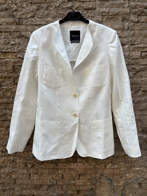 MASSIMO DUTTI. Chaqueta blanca lino bolsillos