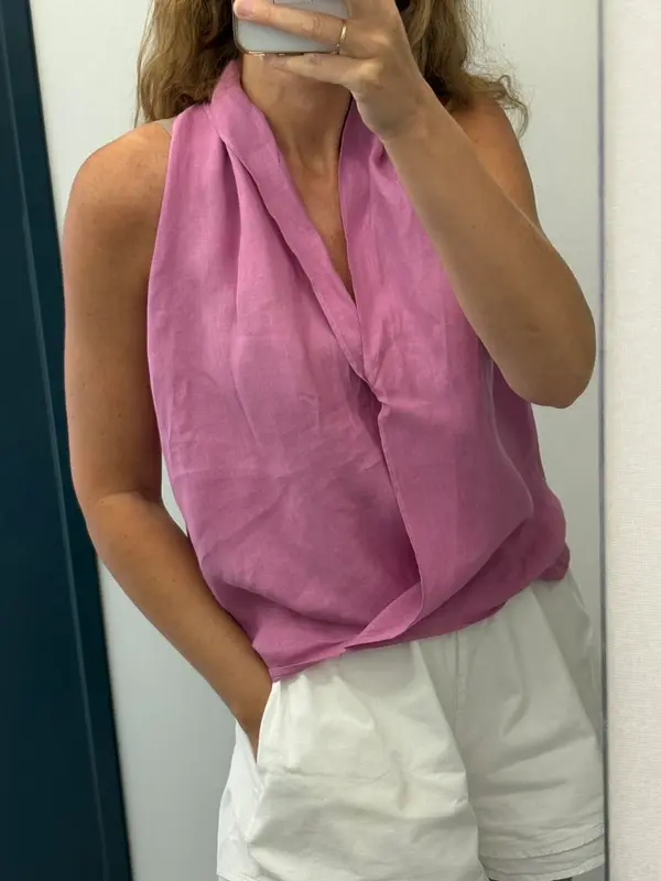 MASSIMO DUTTI. Top rosa lino detalle escote