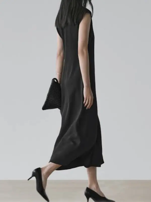 MASSIMO DUTTI. Vestido largo negro lino