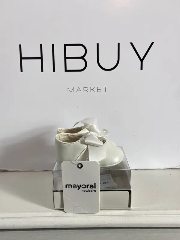 MAYORAL. Zapatos blancos lazo T. 0-2 meses