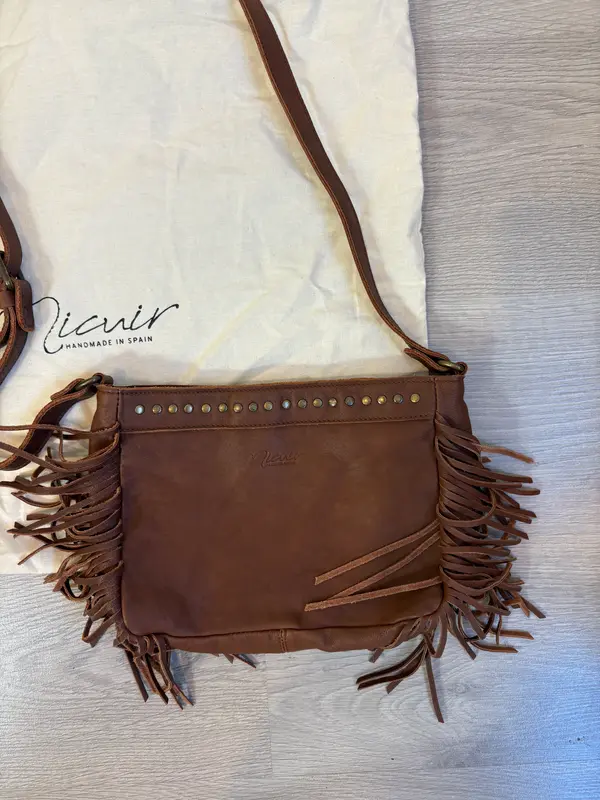 MICUIR. Bolso bandolera flecos piel