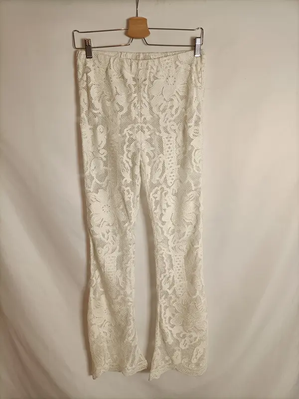 MISS JUNE. Pantalón encaje blanco T.2(m)