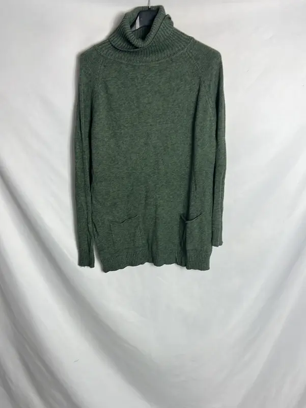 MONISQUI. Jersey verde cuello vuelto. TM