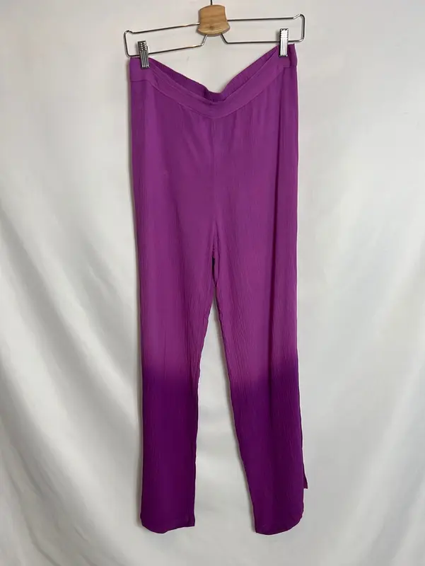 NATURA. Pantalones fluidos morados . T L
