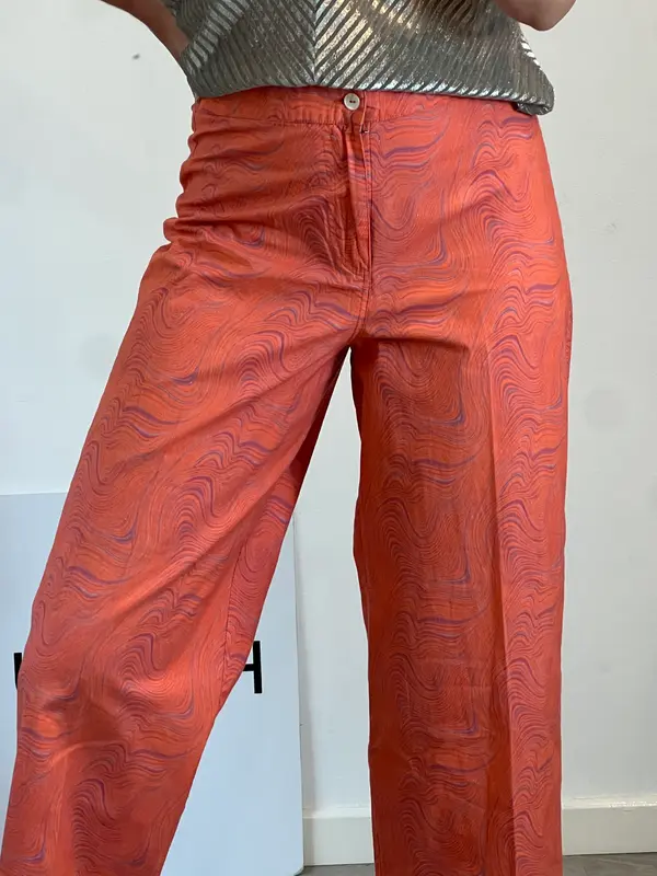 NÍCOLI. Pantalón ligero estampado retro. T 40