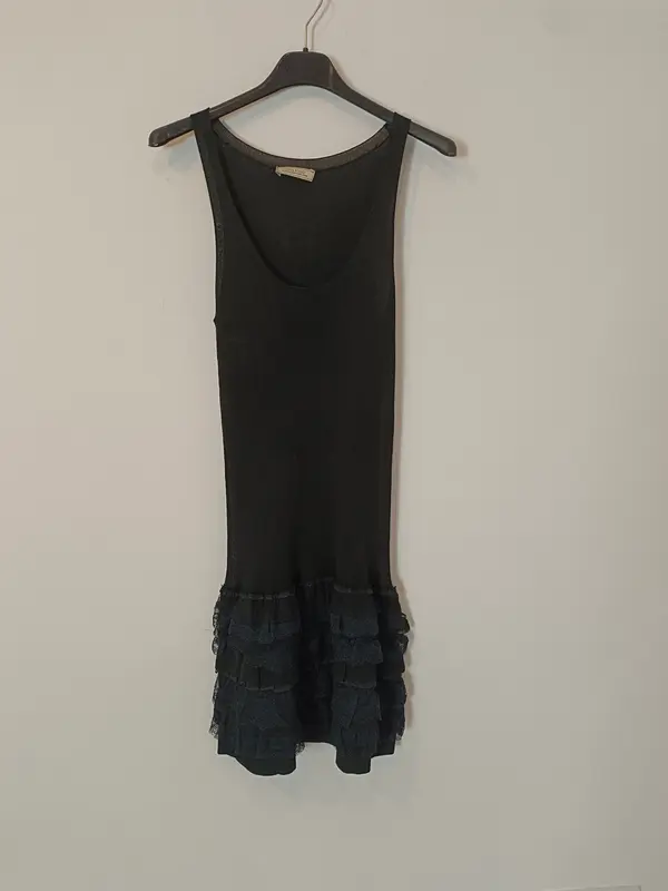 NINA RICCI. Vestido seda volantes T.m