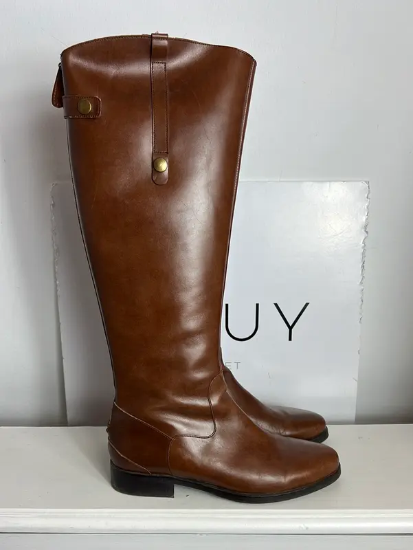 NURIA COBO. Botas altas marrones piel . T 38