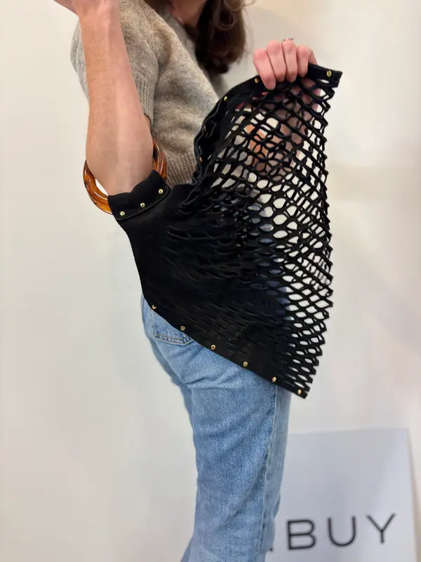 &OTHER STORIES. Bolso red piel