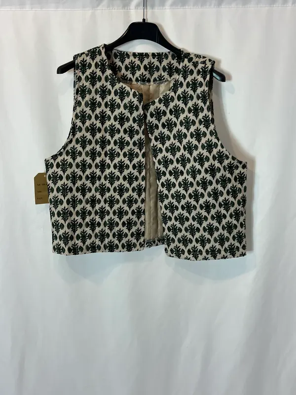 OTRAS. Chaleco beige flores verdes TU(s/m)