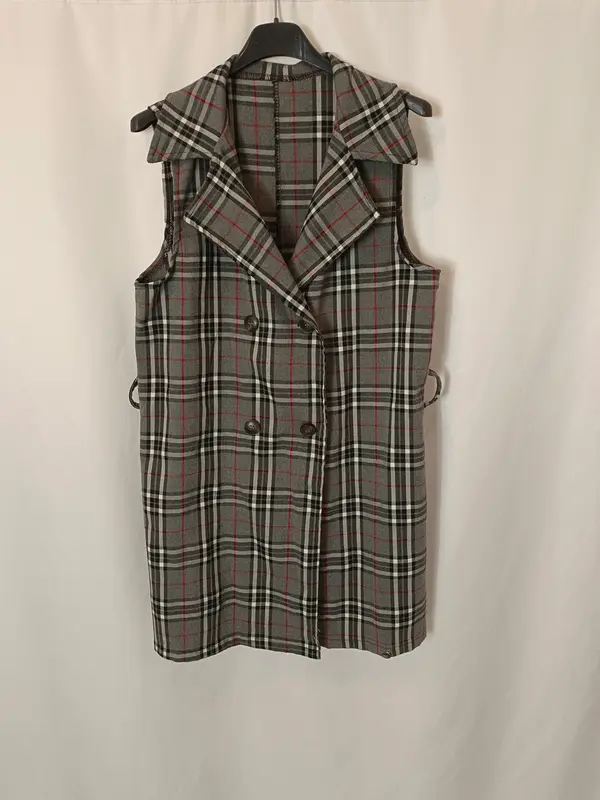 OTRAS. Chaleco gris cuadros. TU (M)