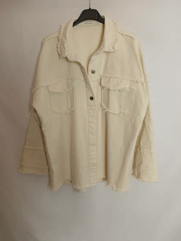 OTRAS. Chaqueta beige detalles T.m