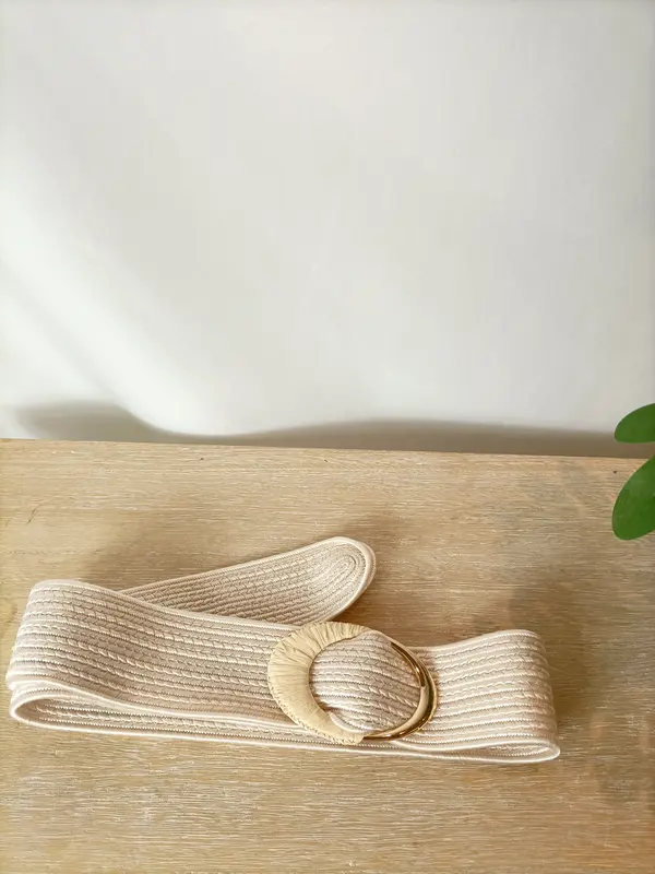OTRAS. Cinturón beige textura. TU