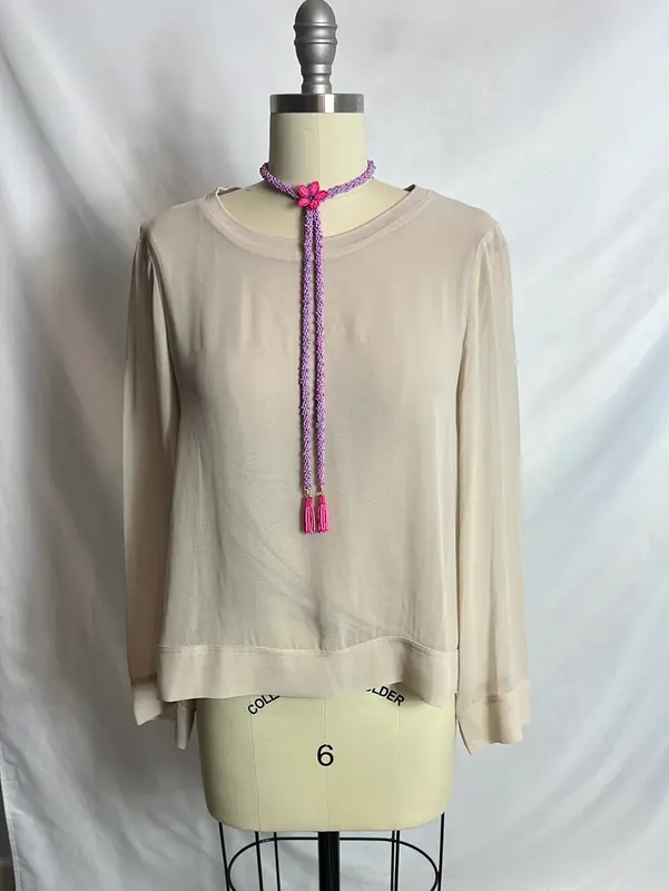 OTRAS. Collar estilo chocker cuentas moradas y rosas