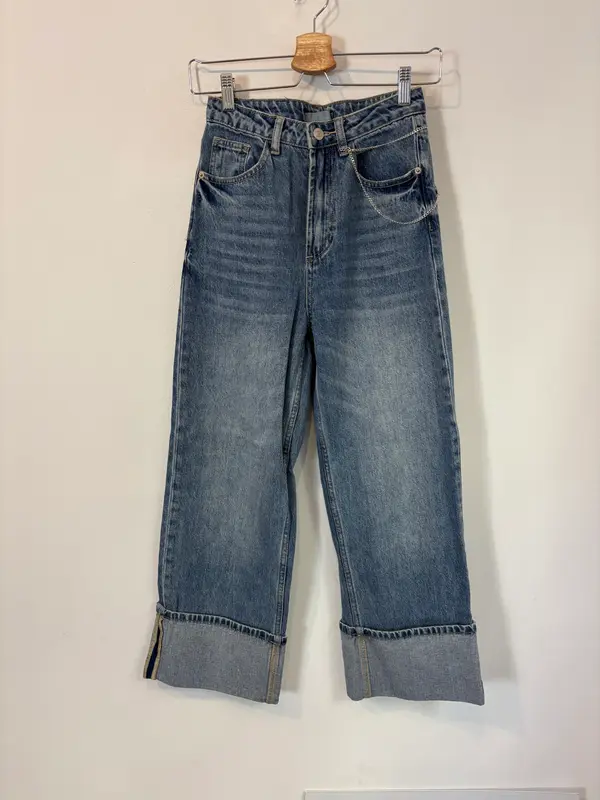 OTRAS. Denim recto dobladillo