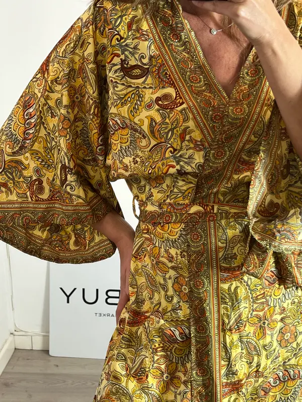 OTRAS. Kimono amarillo seda amebas con seda TU(S)
