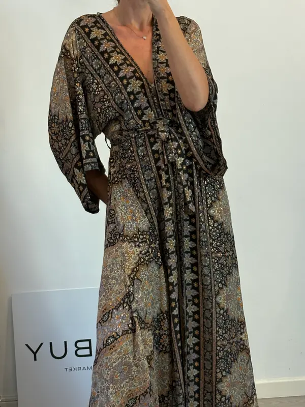OTRAS. Kimono largo seda estampado