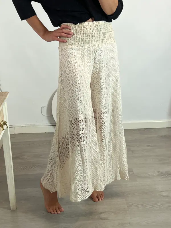 OTRAS. pantalón efecto falda crochet. T S/M