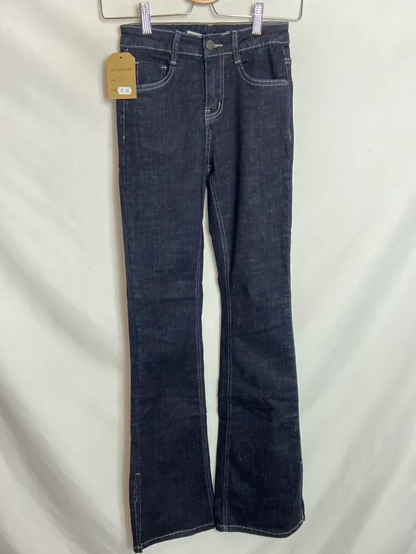 OTRAS. Pantalones vaqueros acampanados T.34