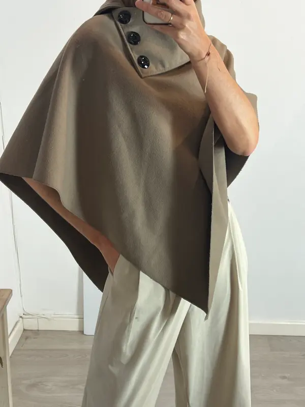 OTRAS. Poncho marrón cuello TU(m/l)