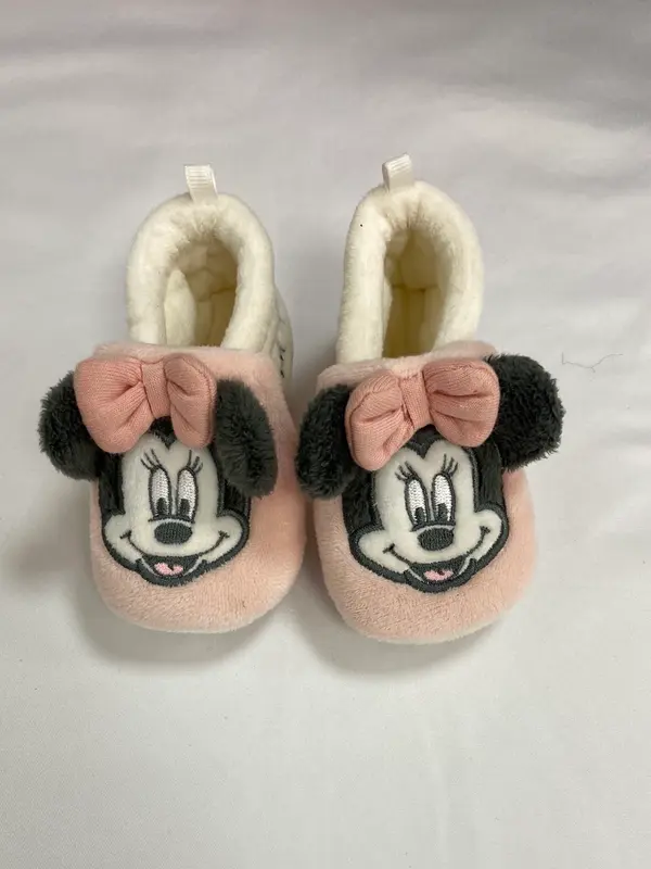 OTRAS.Zapatillas mini T.9