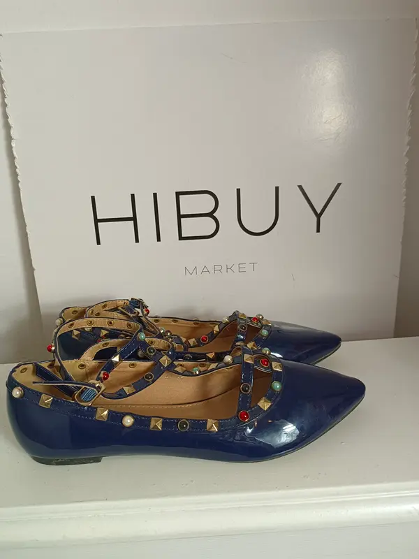 OTRAS. Zapatos azules tachuelas T.38