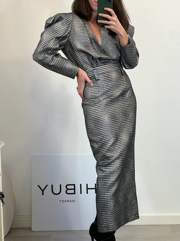 PANAMBI. Vestido estructura hilos
