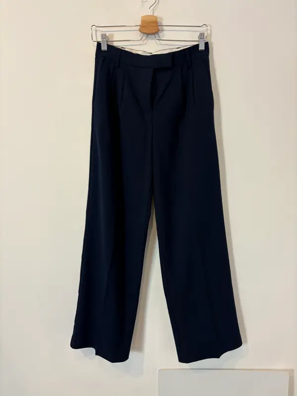 Pantalón azul marino sastre