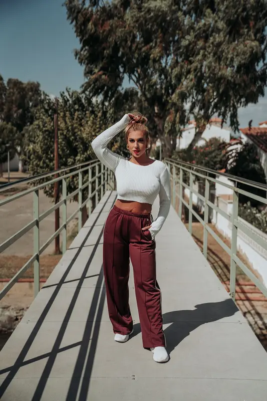 Pantalón chándal burdeos