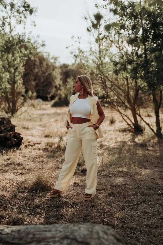 Pantalón lino cargo