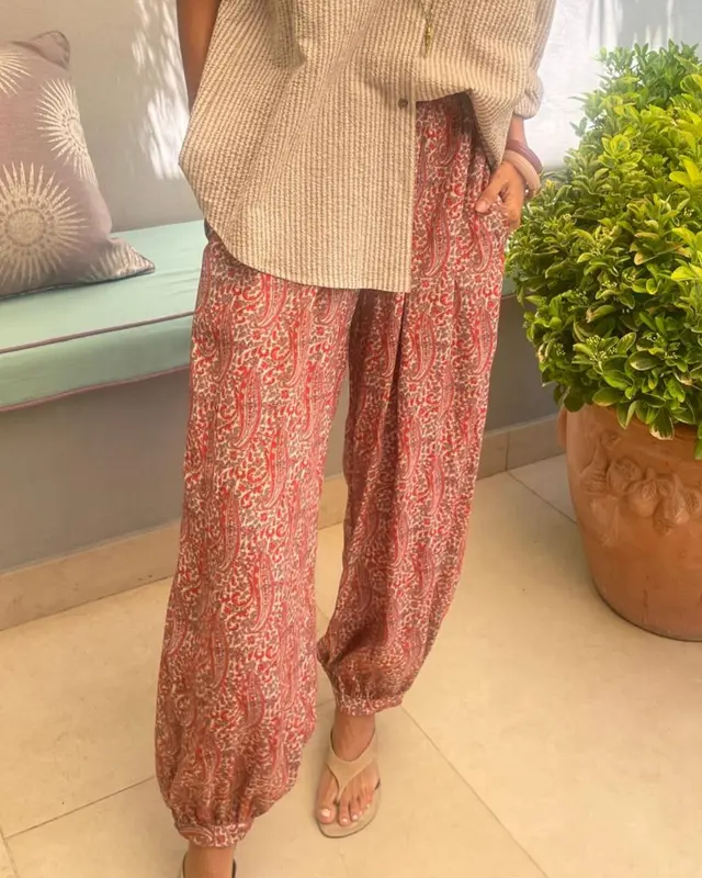 Pantalón MARC red paisley