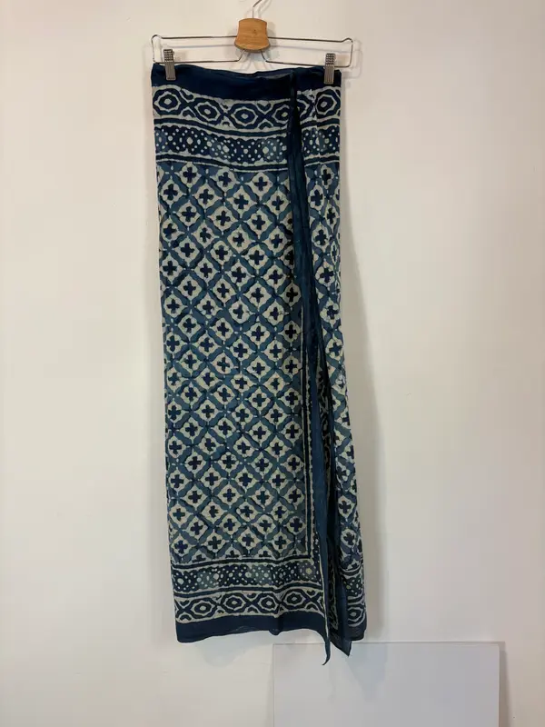 Pareo/ Pañuelo azul estampado