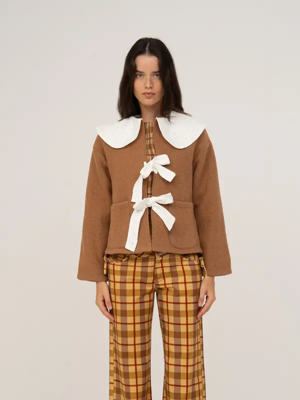 Parfum Babydoll Collar Brown Jacket