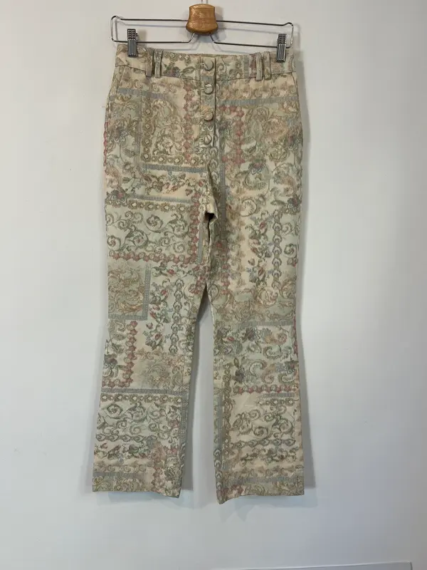 PEDRO DEL HIERRO. Pantalón beige estampado T.36
