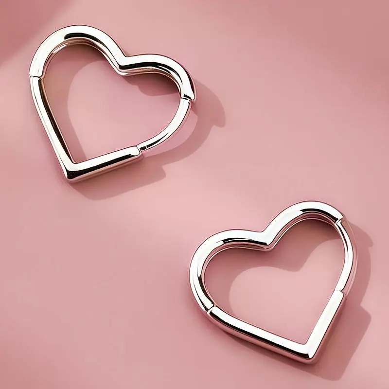 Pendientes de Corazón Dorado en Acero Inoxidable